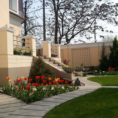 Апартаменты Дом Актера Одесса Экстерьер фото
